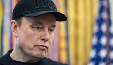 French drivers sue Tesla over Elon Musk’s right-wing politics – POLITICO