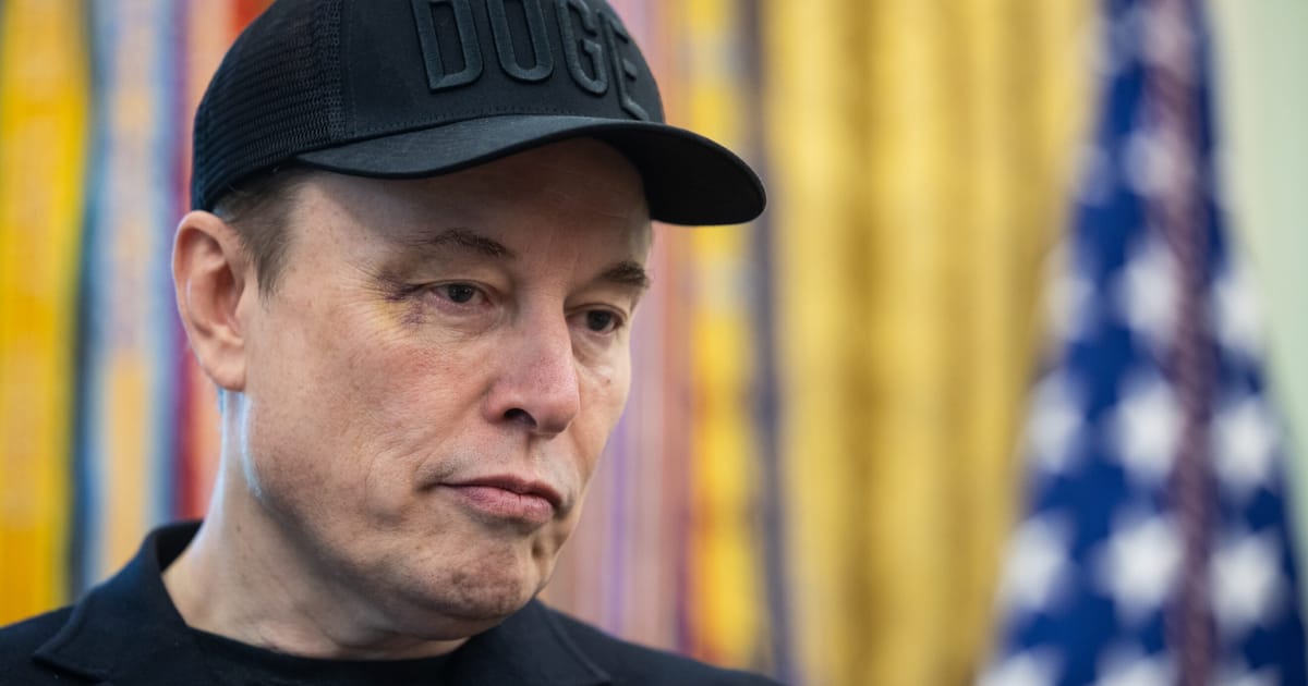 French drivers sue Tesla over Elon Musk’s right-wing politics – POLITICO