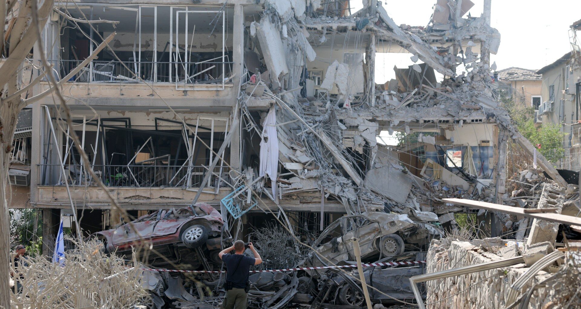 Iran launches retaliatory strikes on Israel | Nuclear Weapons News