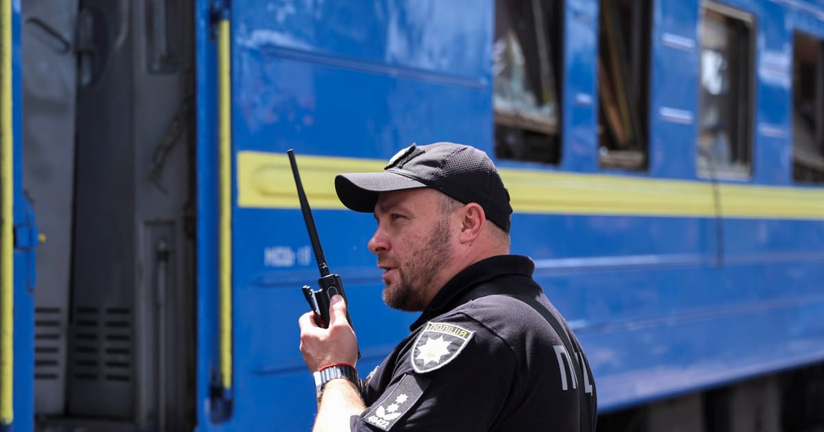 Russia kills 17, injures scores in one of its deadliest attacks on Ukraine – POLITICO