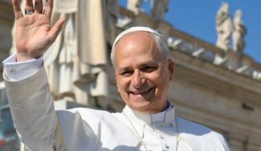 Pope Leo looks to MAGA megadonors to shore up Church finances – POLITICO