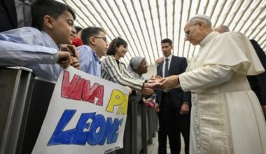 Pope Leo gives conclave bonus of RM2393 to 5000 staff