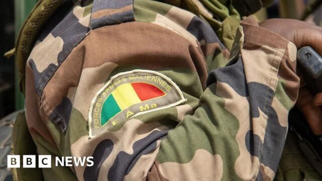 Al-Qaeda saistītā grupa saka, ka tā veica milzīgu uzbrukumu Mali armijai