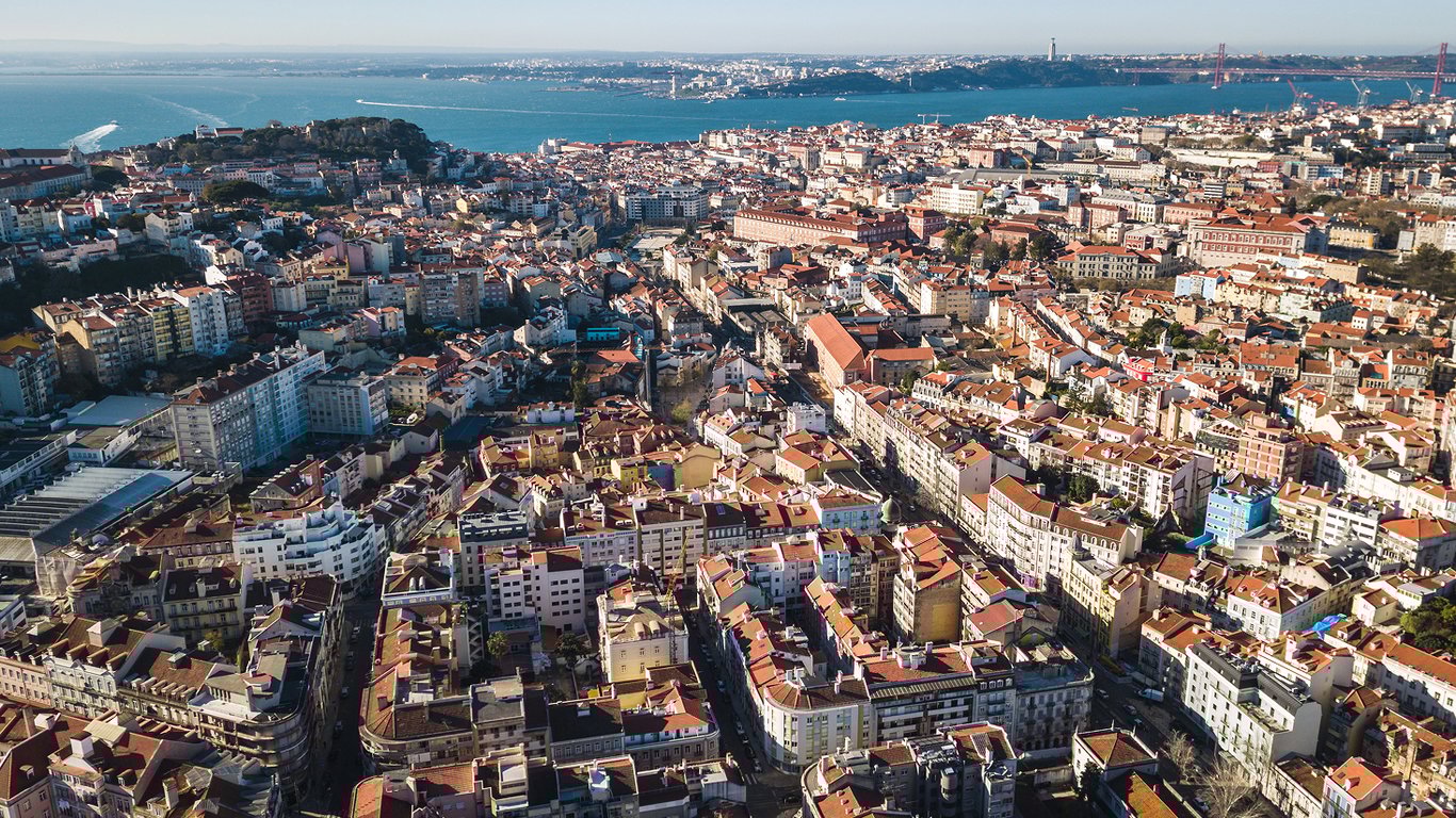 Bargain apartments in Portugal — Summer 2025 guide
