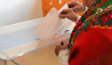 Poland votes in presidential poll
