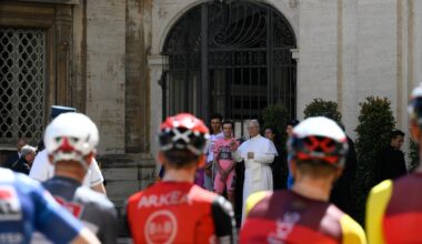 Pope to Giro d’Italia cyclists: You are role models for young people