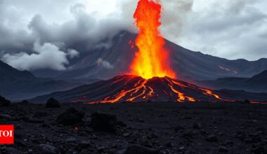 Watch: Italy's Mount Etna erupts violently, sending massive ash plumes into sky as people run for safety
