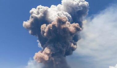 The striking images of Mount Etna’s eruption • FRANCE 24 English