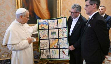 Australian primary students send Pope Leo XIV a homemade quilt