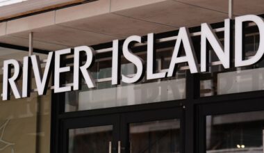 River Island owners prepare 'rescue plan' as 230 stores at risk