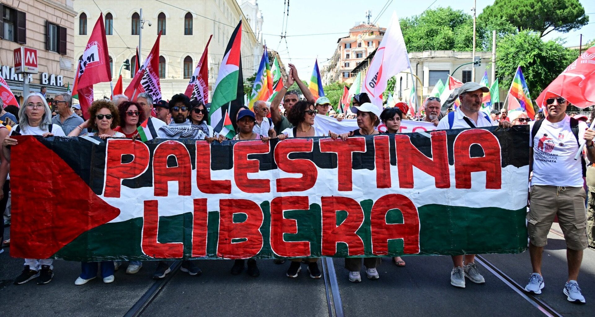 Mass anti-Israel march held in Rome to denounce Italian ‘complicity’ in Gaza war
