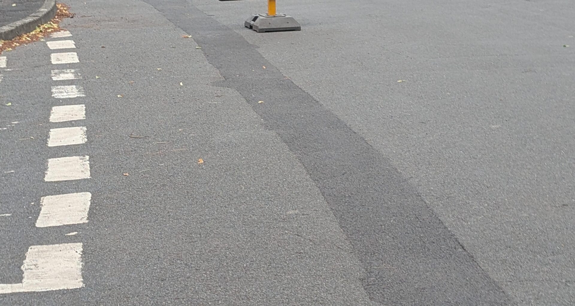 Someone must have accidentally ordered their road signs from Australia