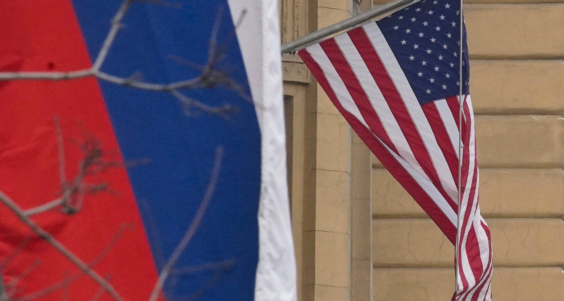 Russia and US national flags in Moscow