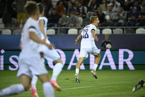 Topi Keskinen teki 2–0.