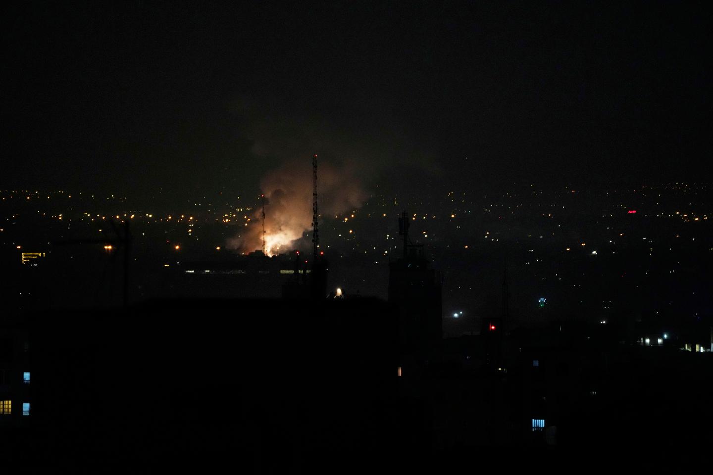 Israël frappe des installations militaires et nucléaires en Iran, et provoque la mort du chef des gardiens de la révolution, Hossein Salami