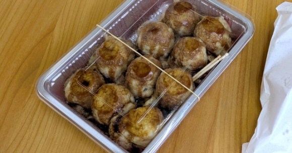 Sausage stepping in for increasingly expensive octopus at takoyaki stands around Japan