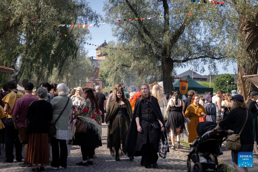 Medieval Festival held in Hameenlinna, Finland-Xinhua