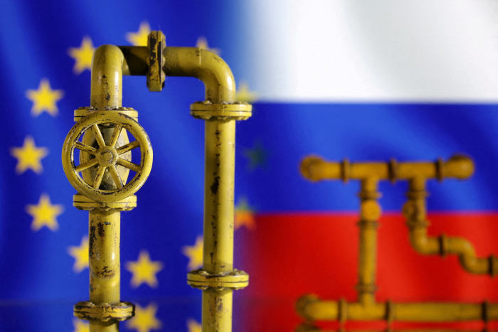 Hungary and Slovakia oppose EU plan to phase out Russian energy imports Hungary and Slovakia oppose EU plan to phase out Russian energy imports