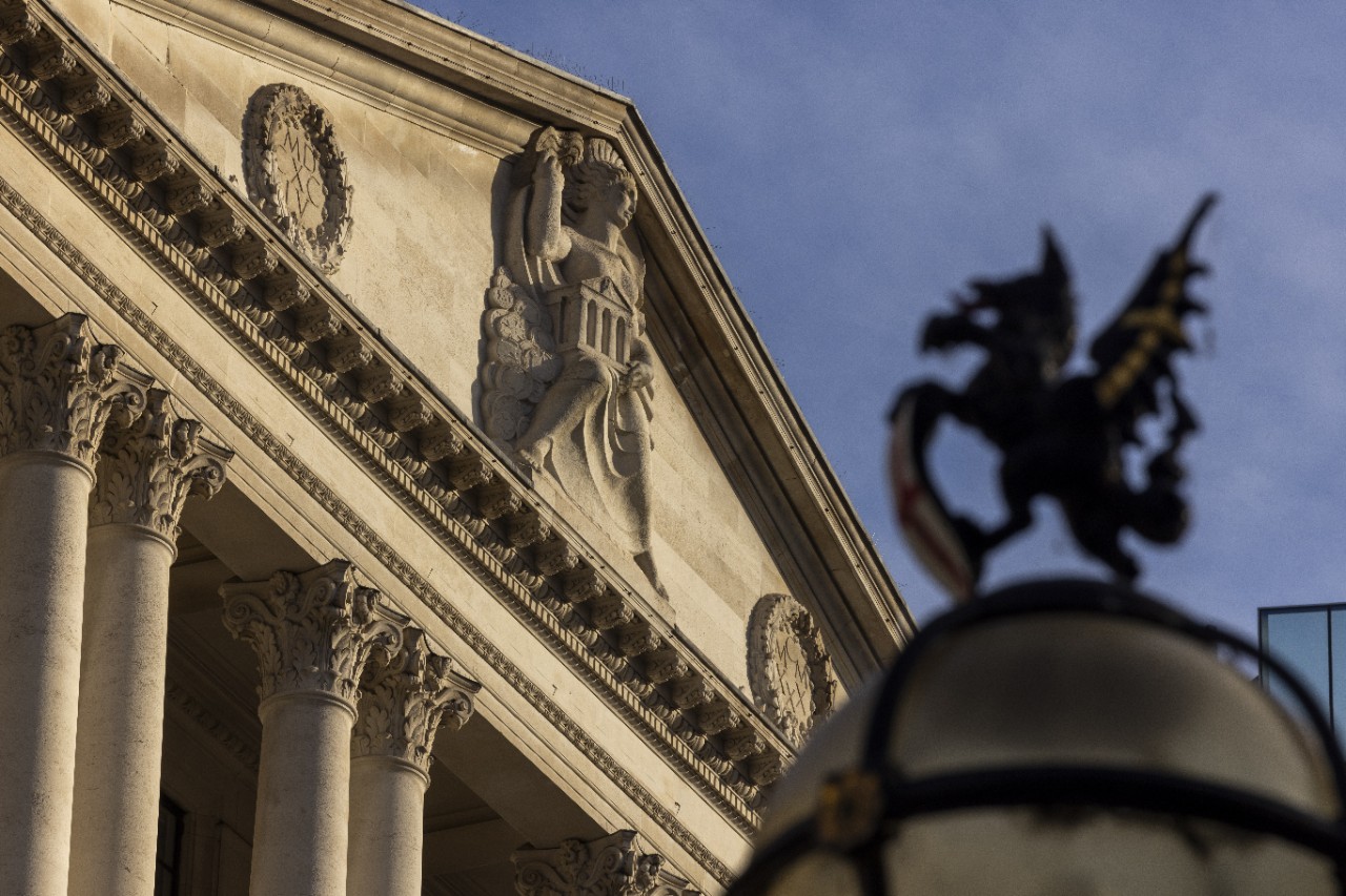 ​​BoE expected to hold rates despite mounting economic pressure​