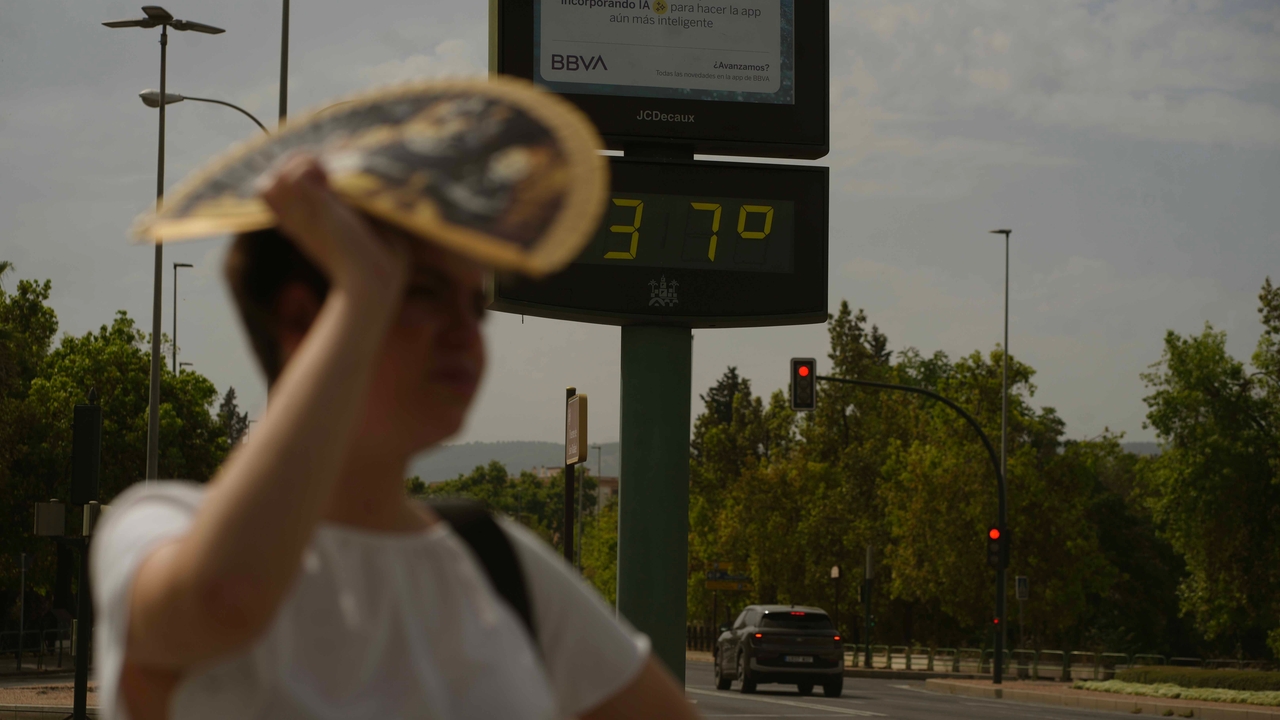 alerta de la AEMET por calor y tormentas en estas comunidades
