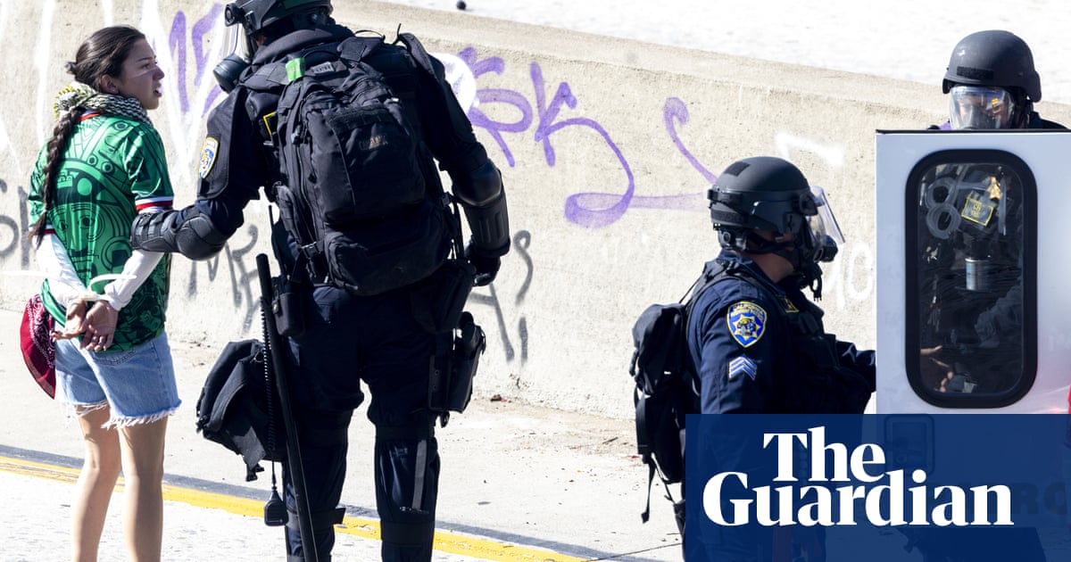 People detained in LA Ice raids held in deplorable conditions, say lawmakers | Los Angeles Ice protests