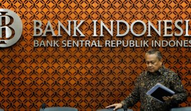 Indonesia central bank keeps rates at 5.5%, eyes currency stability