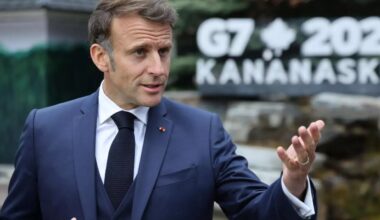 Emmanuel Macron réagit aux critiques de Donald Trump • FRANCE 24