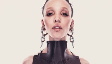 “Trago Portugal no coração. Deu à luz o Ricardo, um dos meus seres humanos favoritos”: entrevista a FKA Twigs, estrela do Meo Kalorama