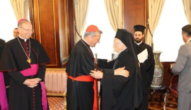 Cardinal Grech meets Patriarch Bartholomew: Let us build bridges
