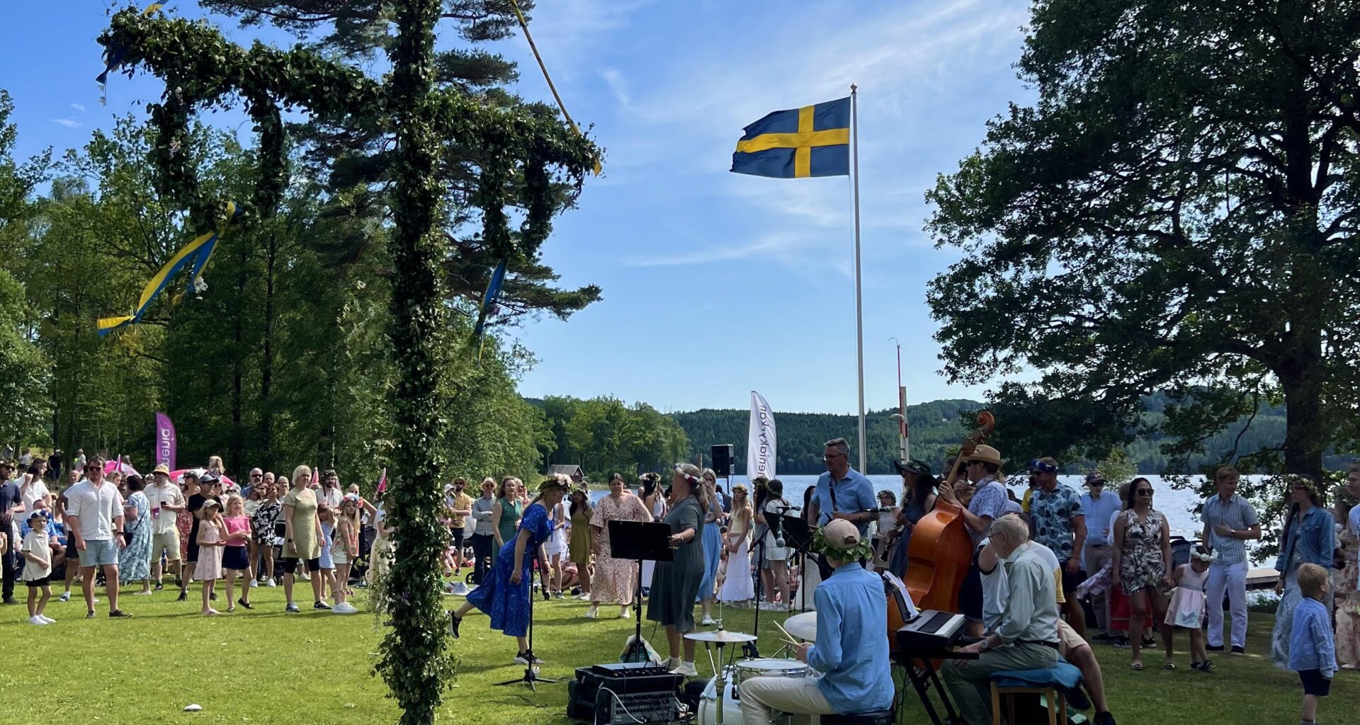 Glad midsommar på er