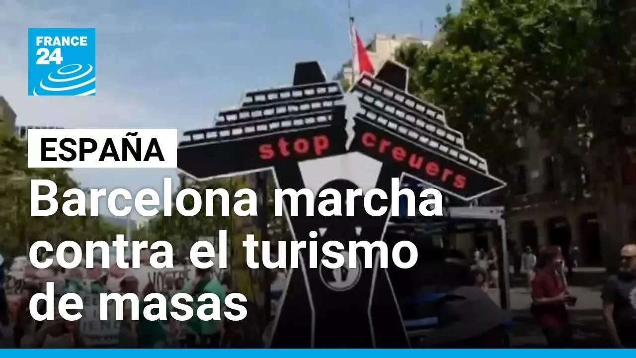Protesta en Barcelona contra la explotación laboral en la industria del turismo masivo
