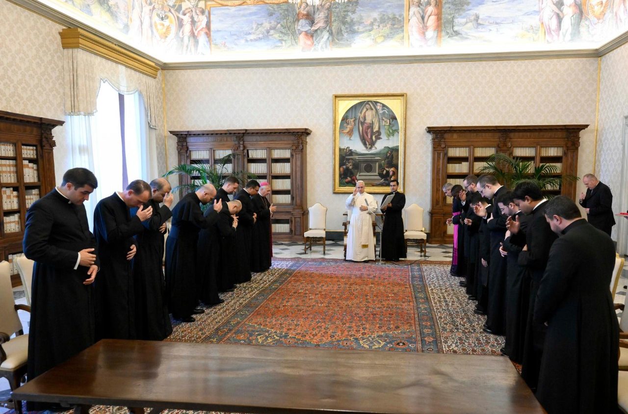 Pope tells future Vatican envoys to serve with humility and faith