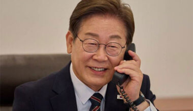 South Korea unveils $22 billion stimulus budget to revive Korean economy