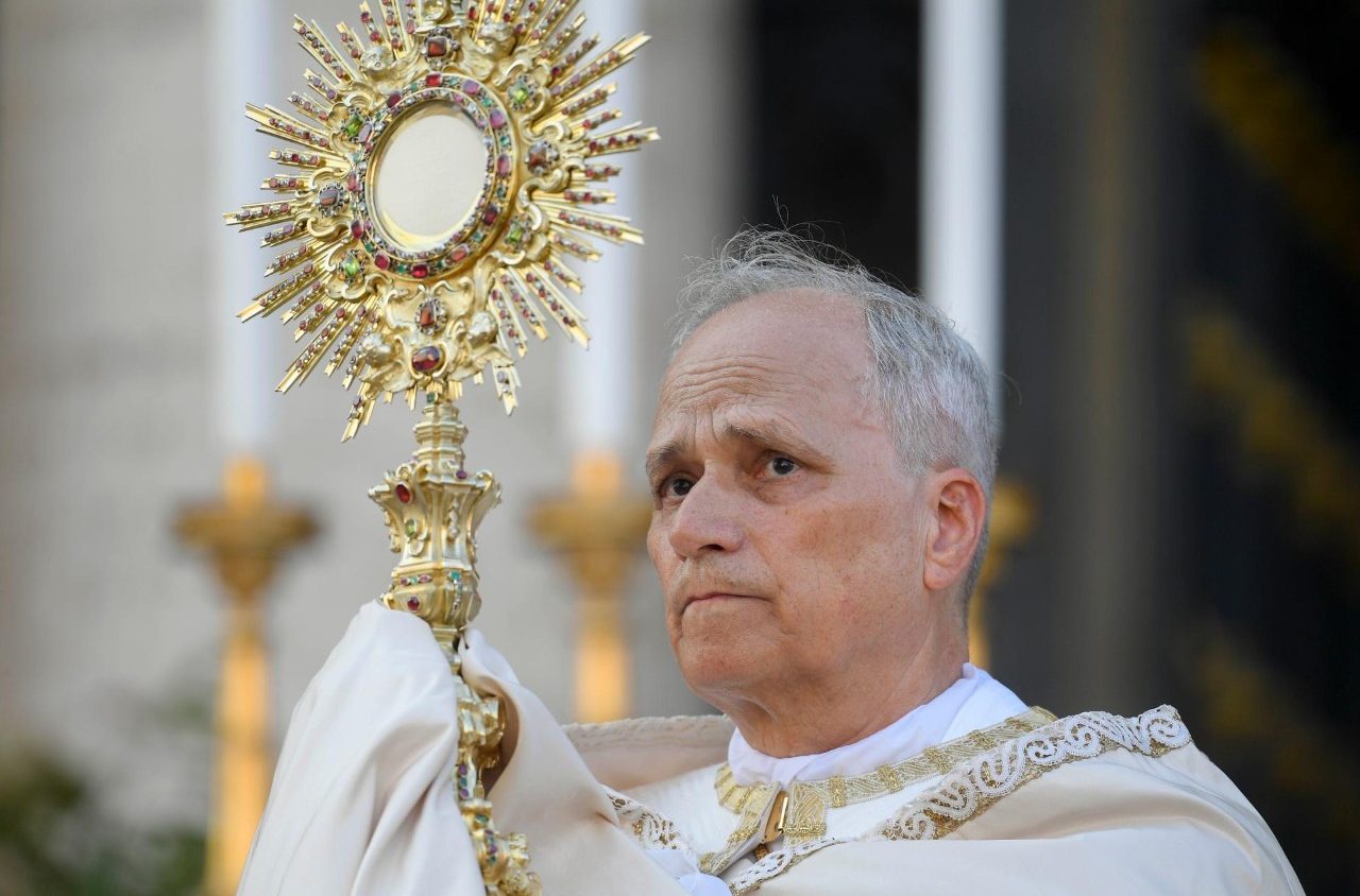 Pope at Corpus Christi Mass: We are called to share our bread, proclaim God's Kingdom