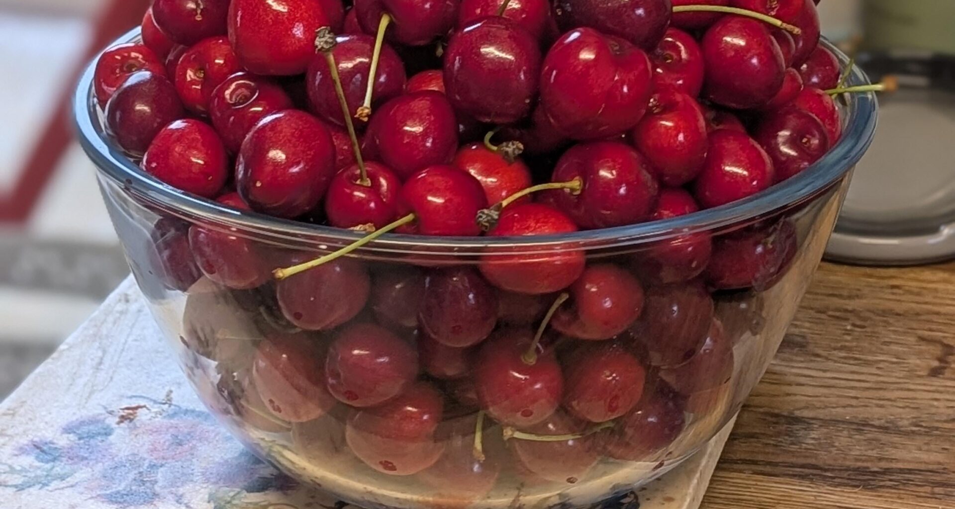 We have a cherry tree in our garden. This our first crop since we moved here a year ago. Recipes anyone?