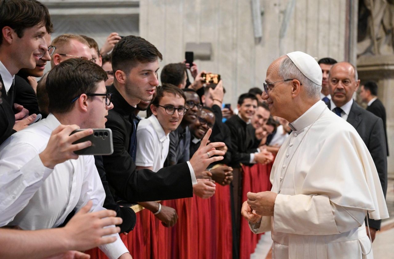 Pope Leo to seminarians: Be passionate about priestly life