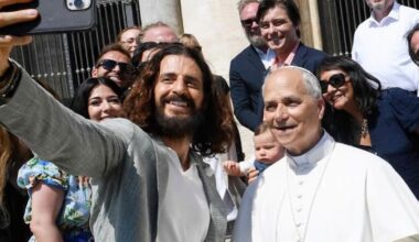 See Jesus From 'The Chosen' Meet Pope Leo XIV