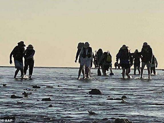 Cruise passengers and crew rescued north of WA