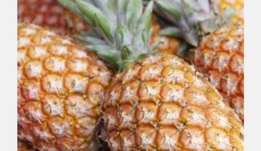 Tropical fruits return to Syrian markets
