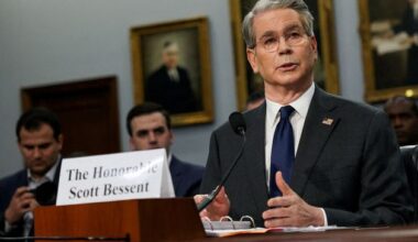 Wall St heads for all-time high despite wars and looming threat to trade