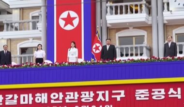 Kim Jong-un reappears with his wife at the inauguration of North Korea's "Benidorm."