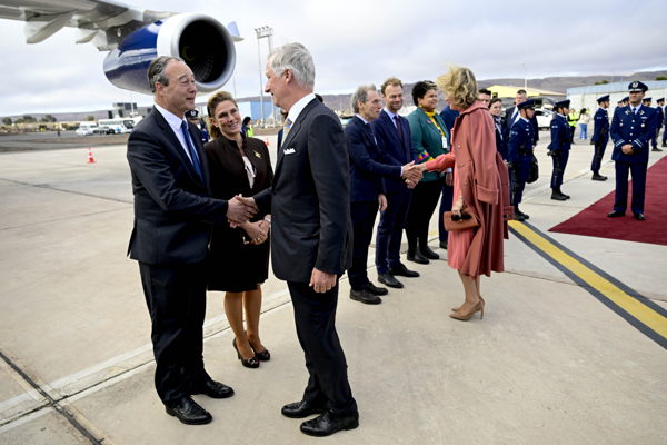 Royal couple back in Belgium after more than a day and a half delay