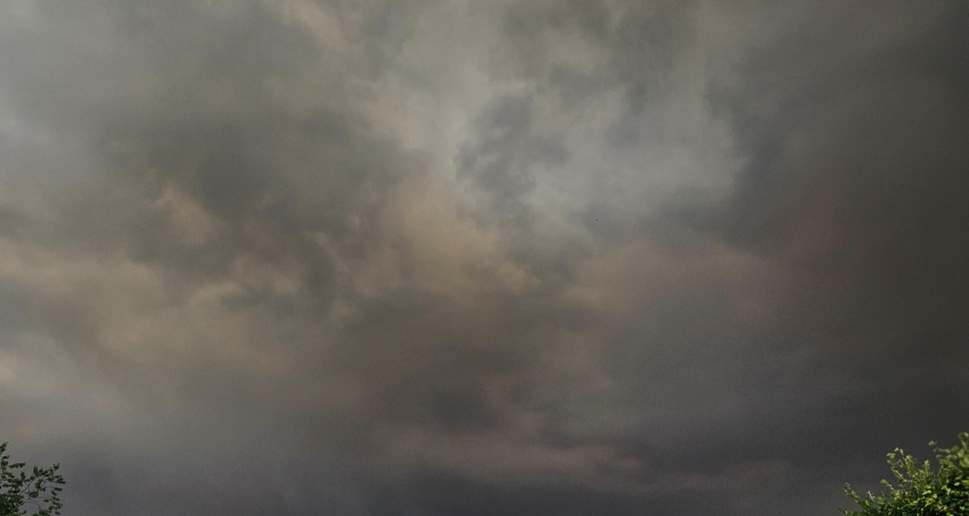 My current view of the smoke from the Dava wildfires, over 30 miles away from it