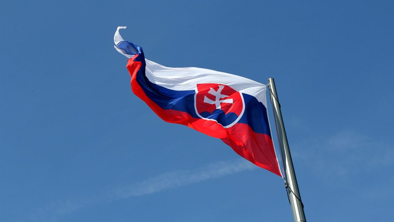 Slovakia attempts to arrest ex-minister over military aid to Ukraine