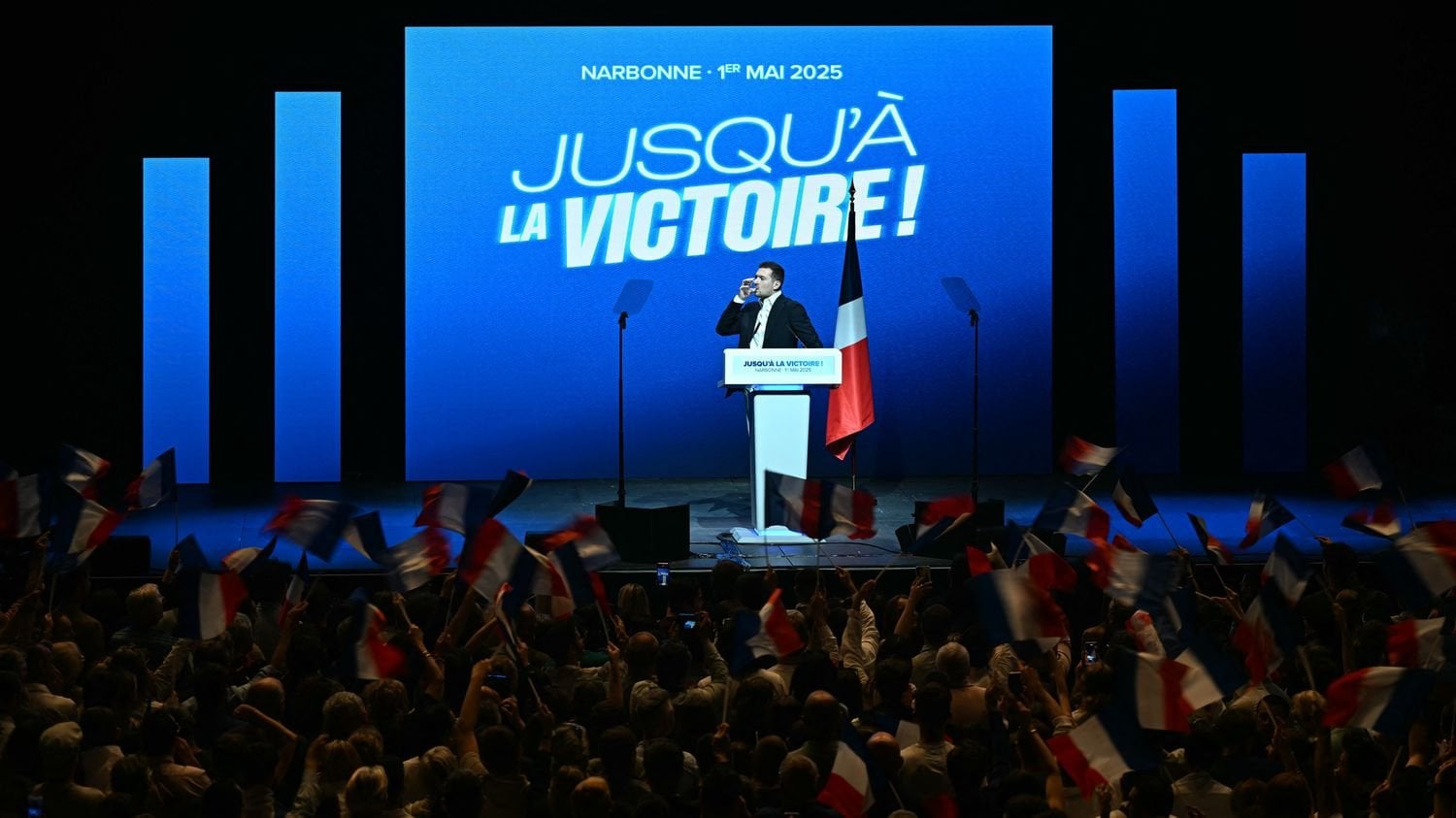 "Votez bien" : l'expression utilisée par le suspect du meurtre de Hichem Miraoui, un slogan prisé par l'extrême droite sur les réseaux sociaux