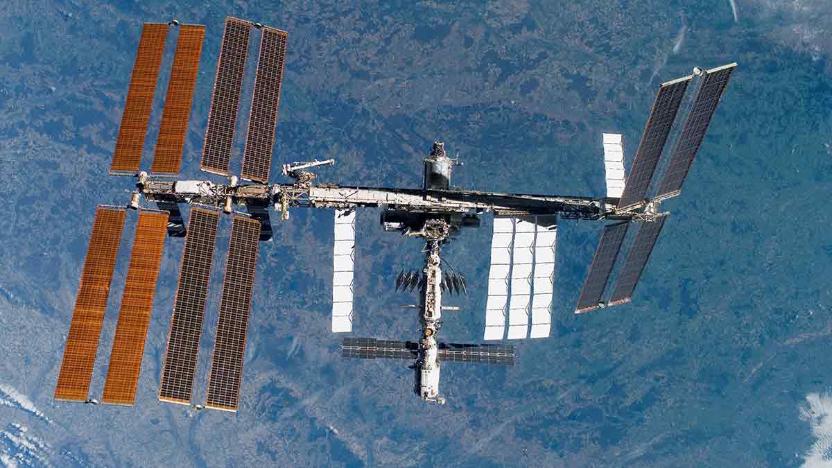 20-Building-the-International-Space-Station