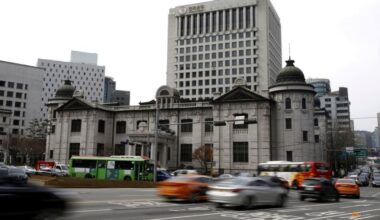 Bank of Korea deputy chief says desirable to introduce stablecoins gradually