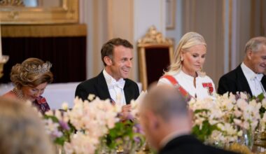 The King and Queen of Norway host a gala dinner for the visiting President of France at the Royal Palace in Oslo on June 23, 2025 (Stian Lysberg Solum/NTB/Alamy)