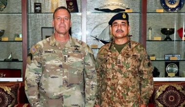 Hyphenating US-Pak: Doing business with gunmen