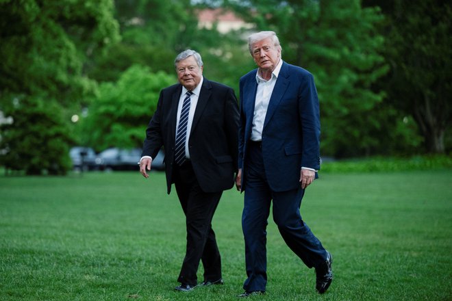 Donald Trump in Viktor Knavs. FOTO: Annabelle Gordon, Reuters